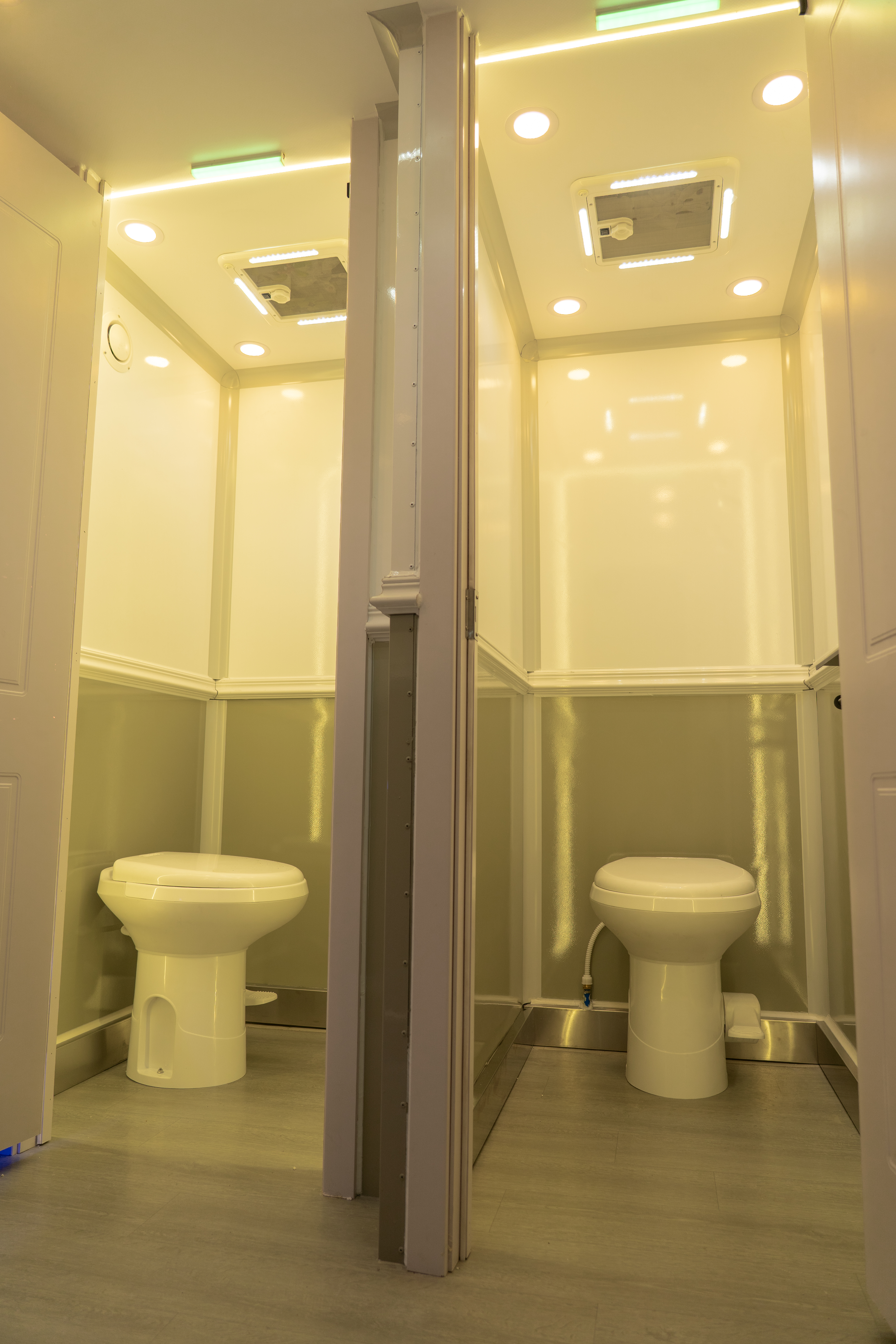 Restroom Trailer 11ft interior