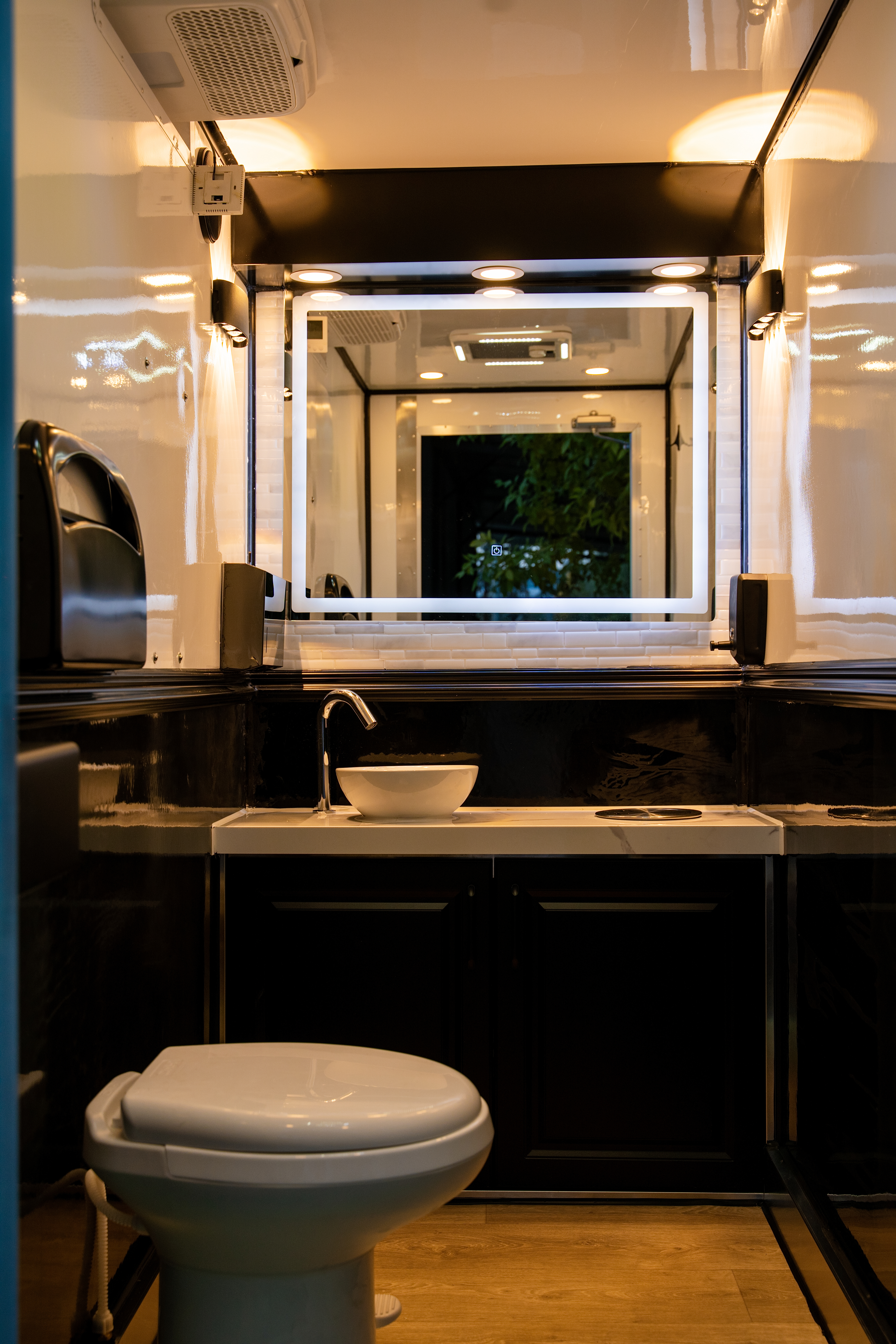 Restroom Trailer 14ft interior