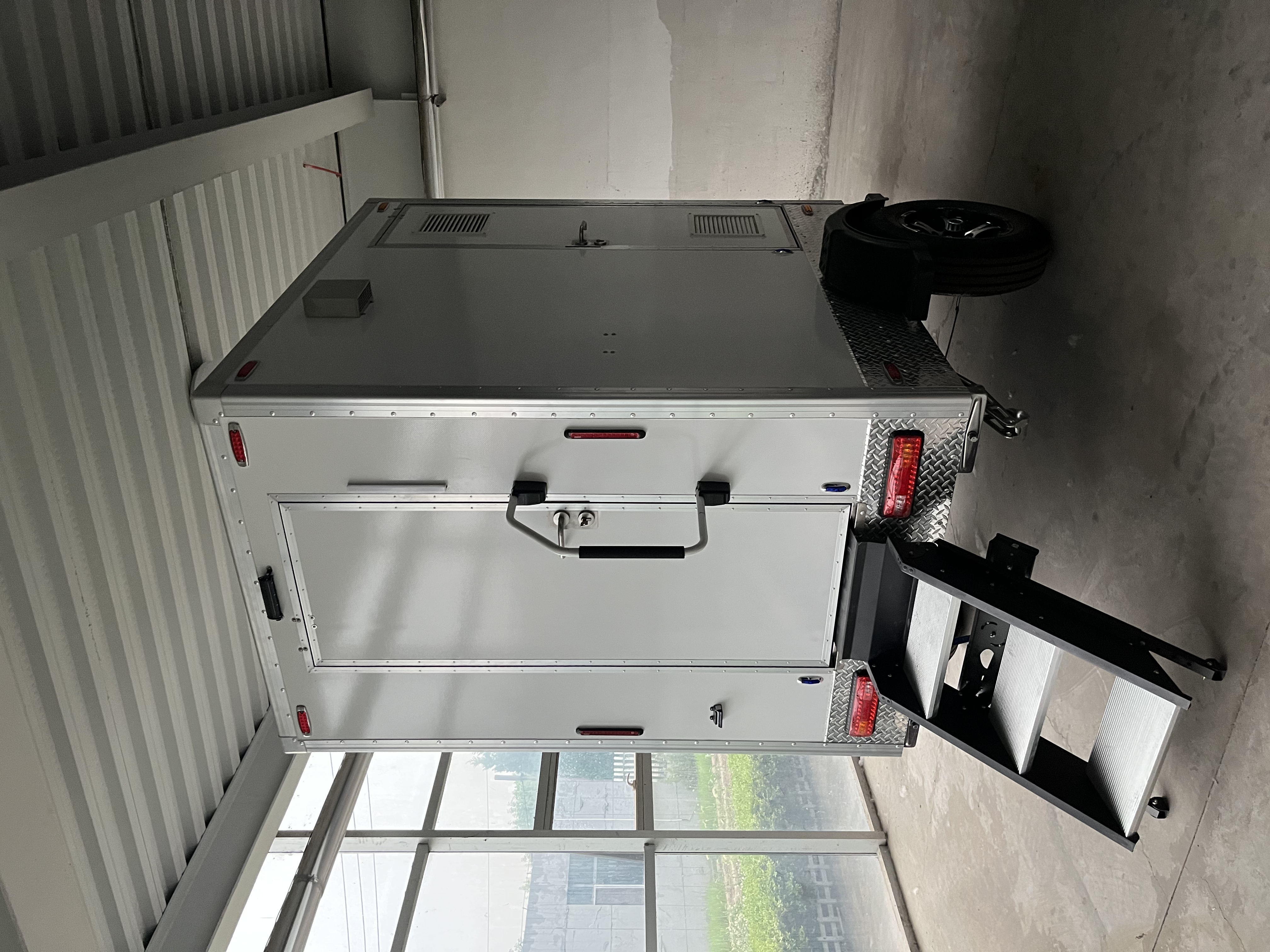 Restroom Trailer 8ft exterior