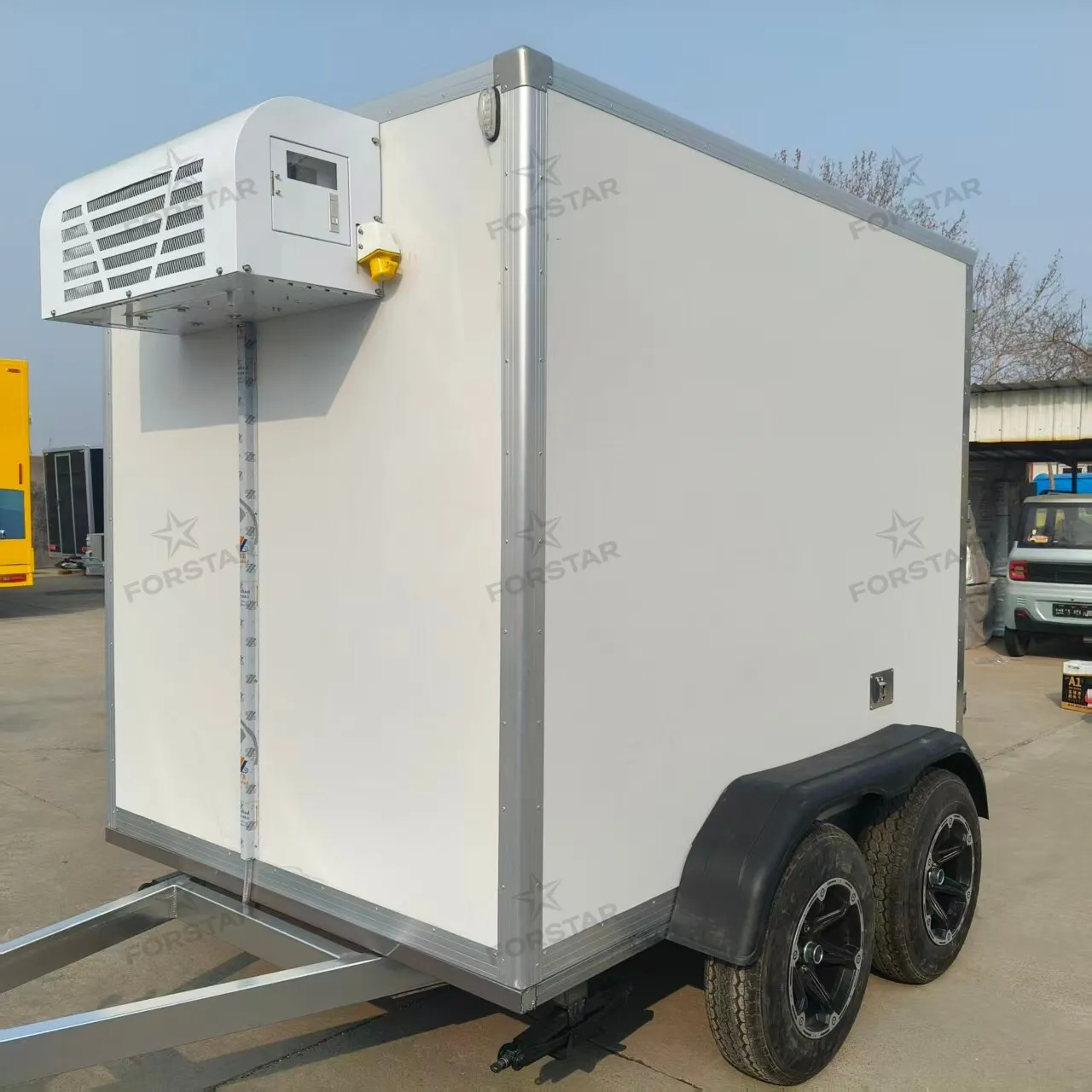 SC260 2 Door Mobile Refrigerated Cold Room Trailer gallery image 2