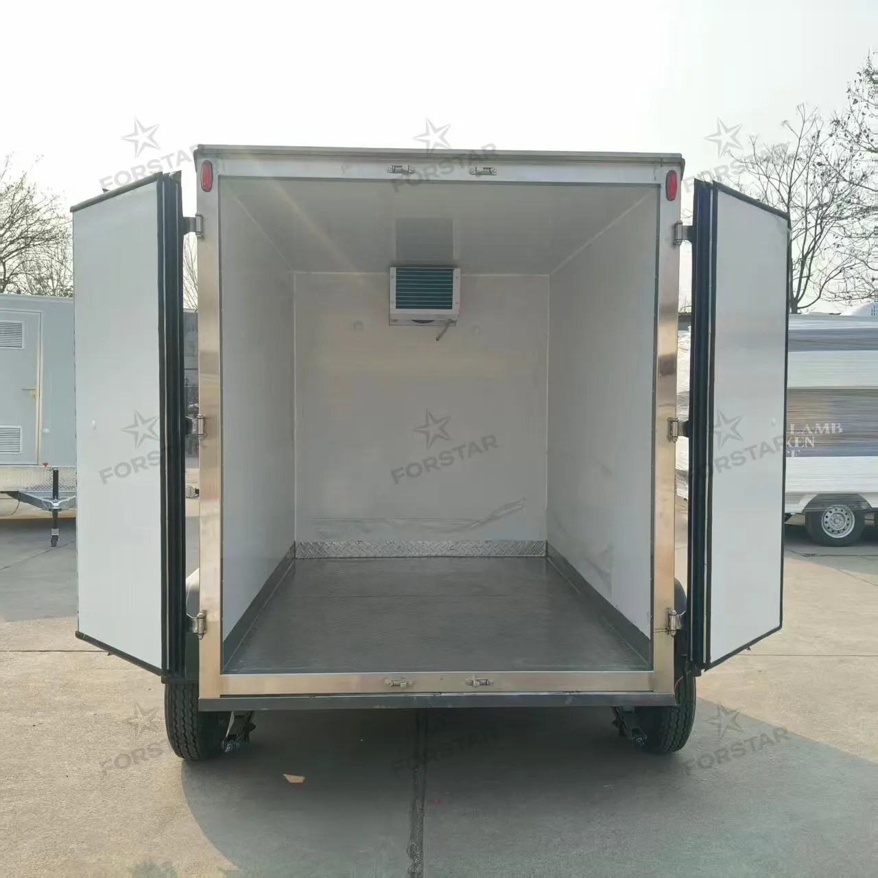 SC260 2 Door Mobile Refrigerated Cold Room Trailer exterior