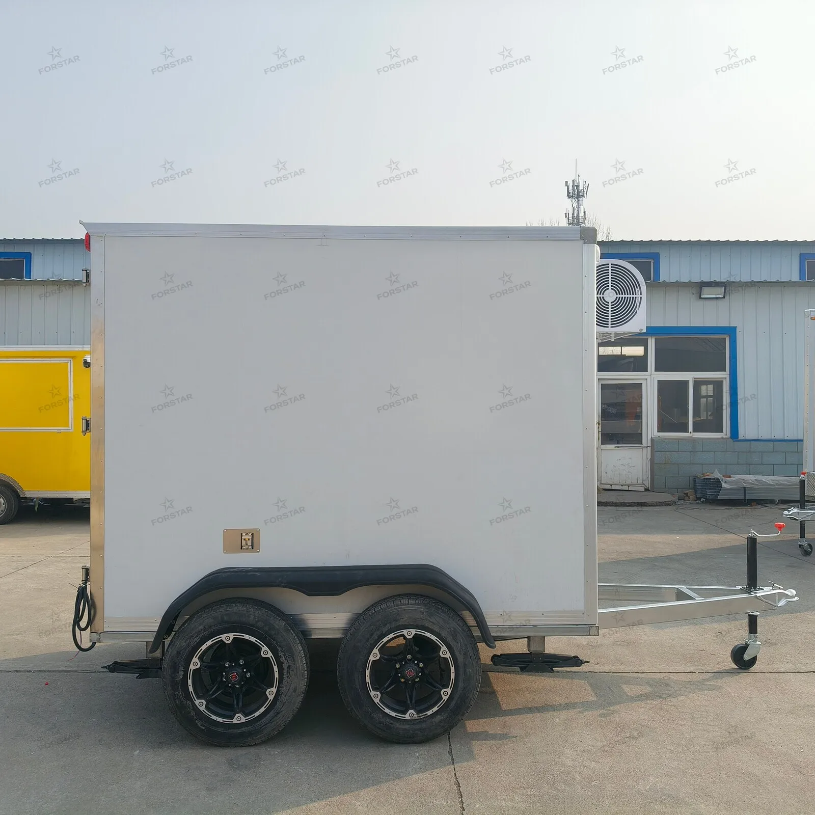 SC260 2 Door Mobile Refrigerated Cold Room Trailer gallery image 5