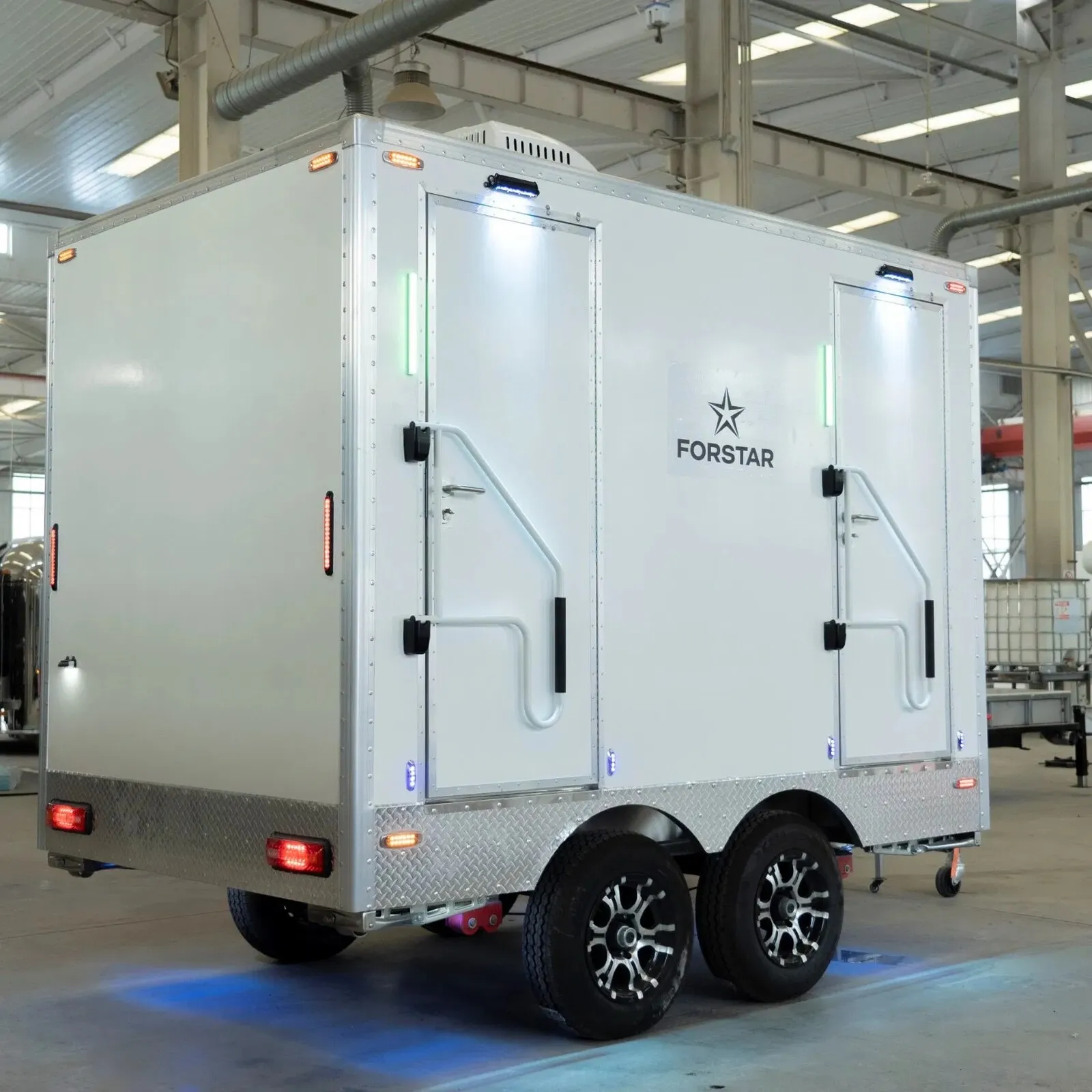 SK320 2 Door 2 Station Restroom Trailer gallery image 3