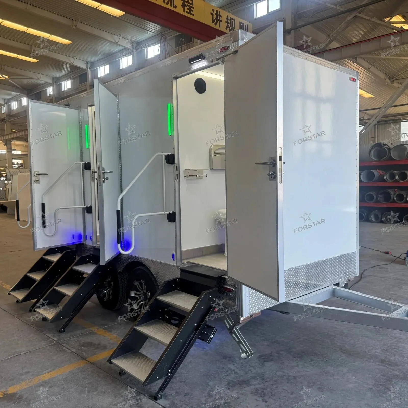 SK380C Luxury 3 Door 3 Station Restroom Trailer gallery image 4