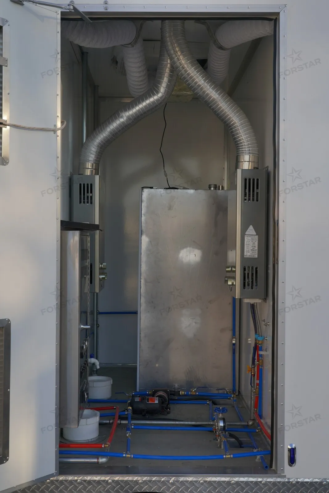 SK380S 3 Door 3 Station Restroom & Shower Combo Trailer gallery image 3