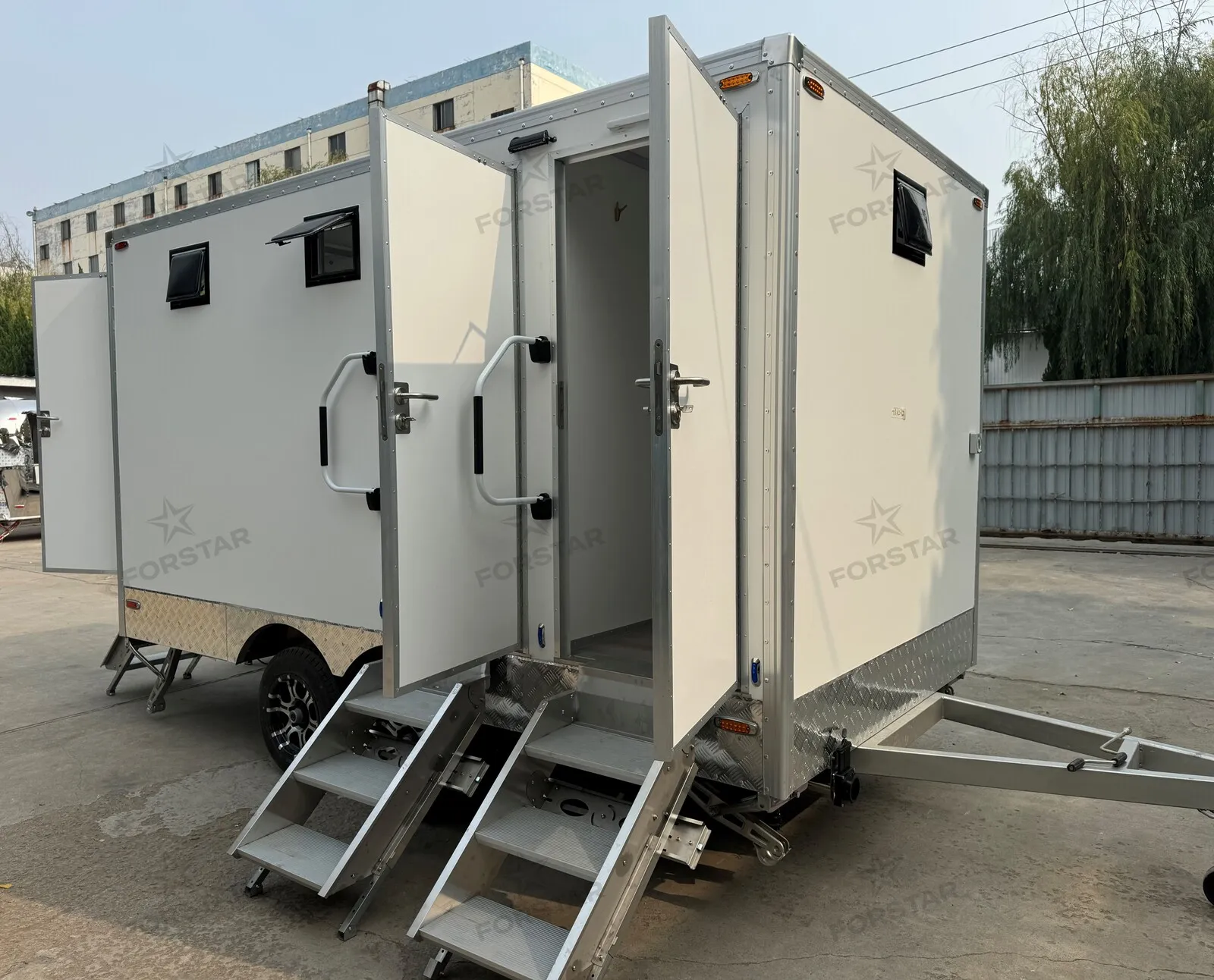 SK420C 4 Door 4 Station Restroom Trailer gallery image 5