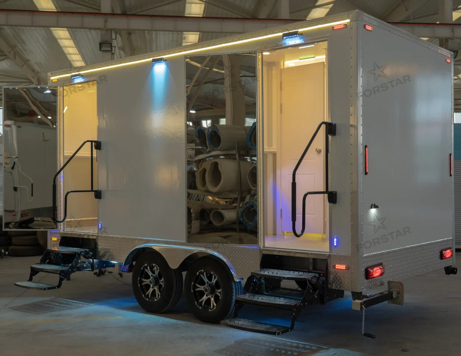 SK500 Ambient Luxury 2 Door 5 Station Restroom Trailer gallery image 2