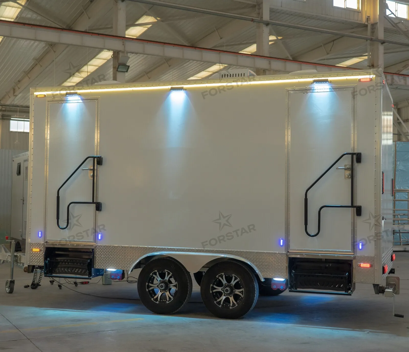 SK500 Ambient Luxury 2 Door 5 Station Restroom Trailer gallery image 1