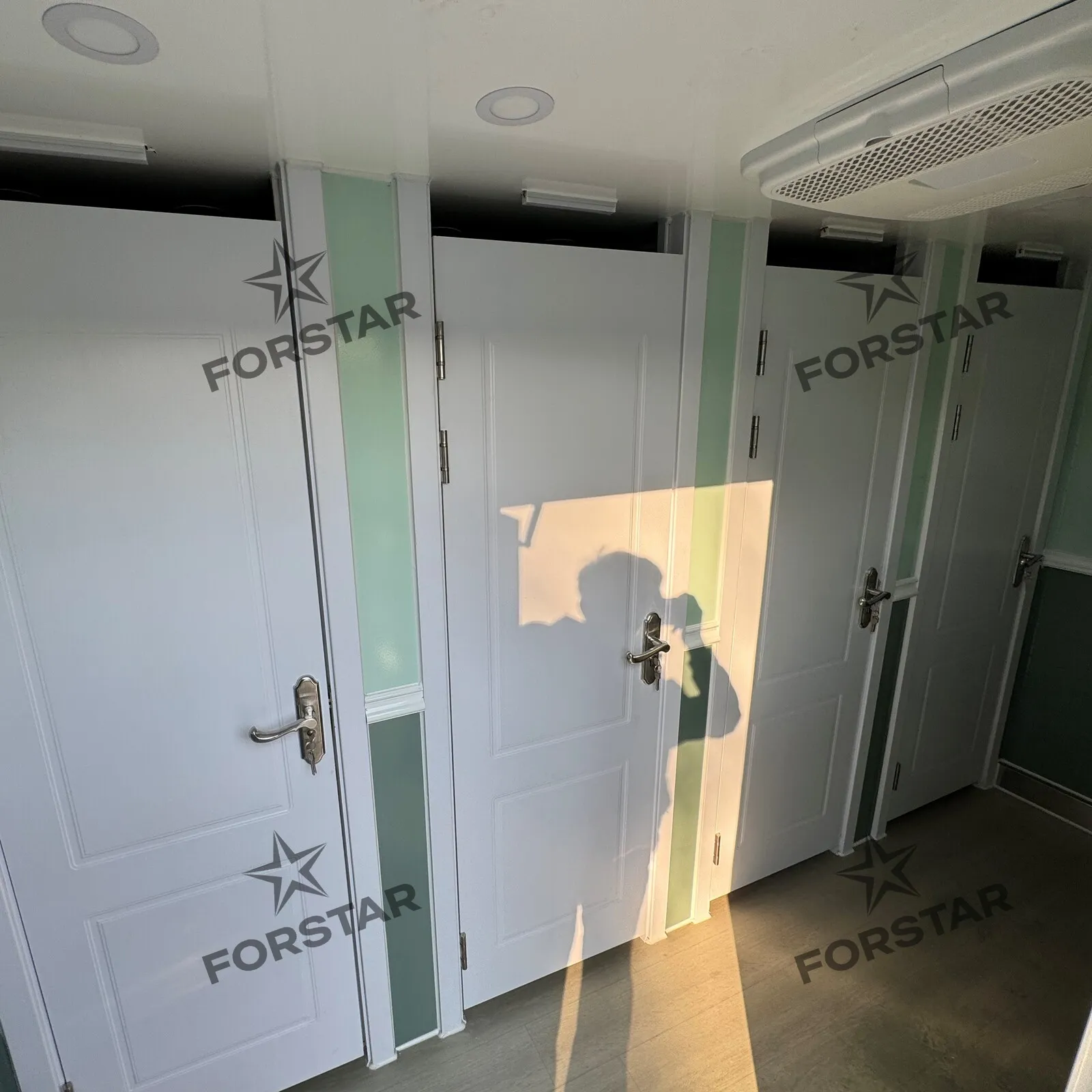 SK580 Sage Luxury 2 Door 6 Station Restroom Trailer exterior