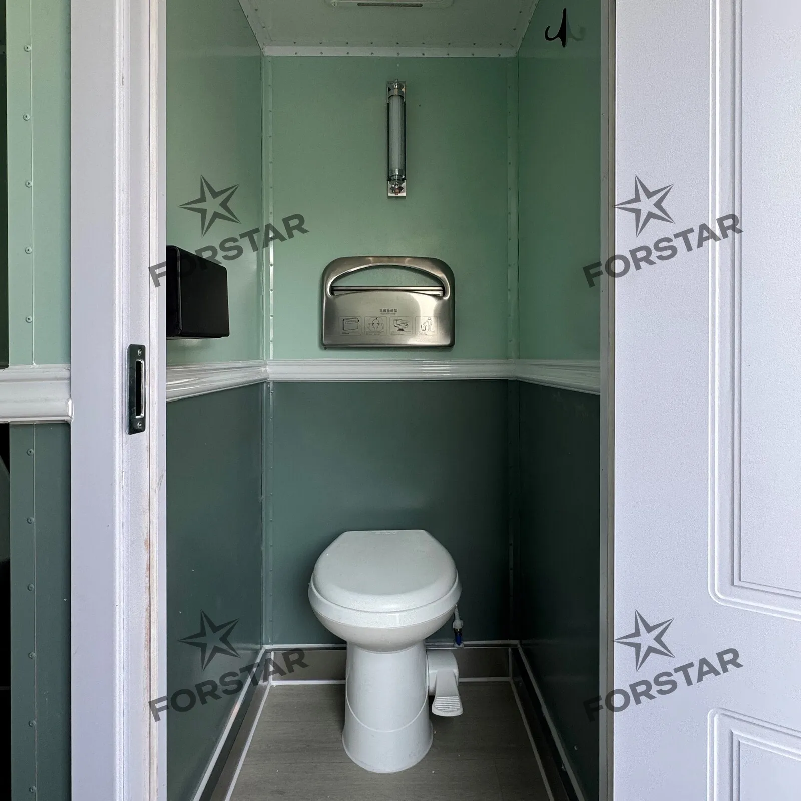 SK580 Sage Luxury 2 Door 6 Station Restroom Trailer gallery image 4