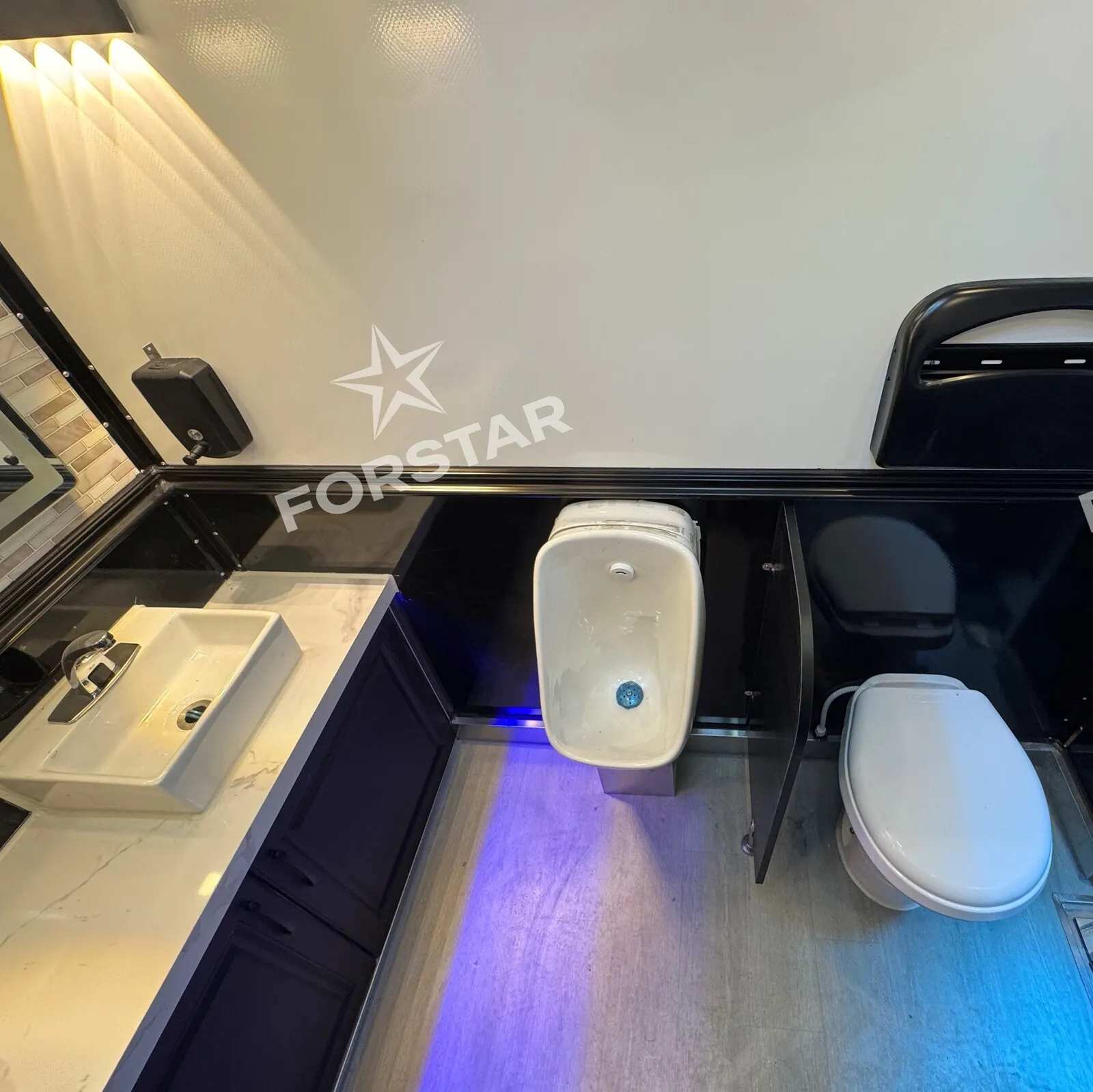 ST450 Black 3 Door 4 Station Luxury Restroom Trailer gallery image 4